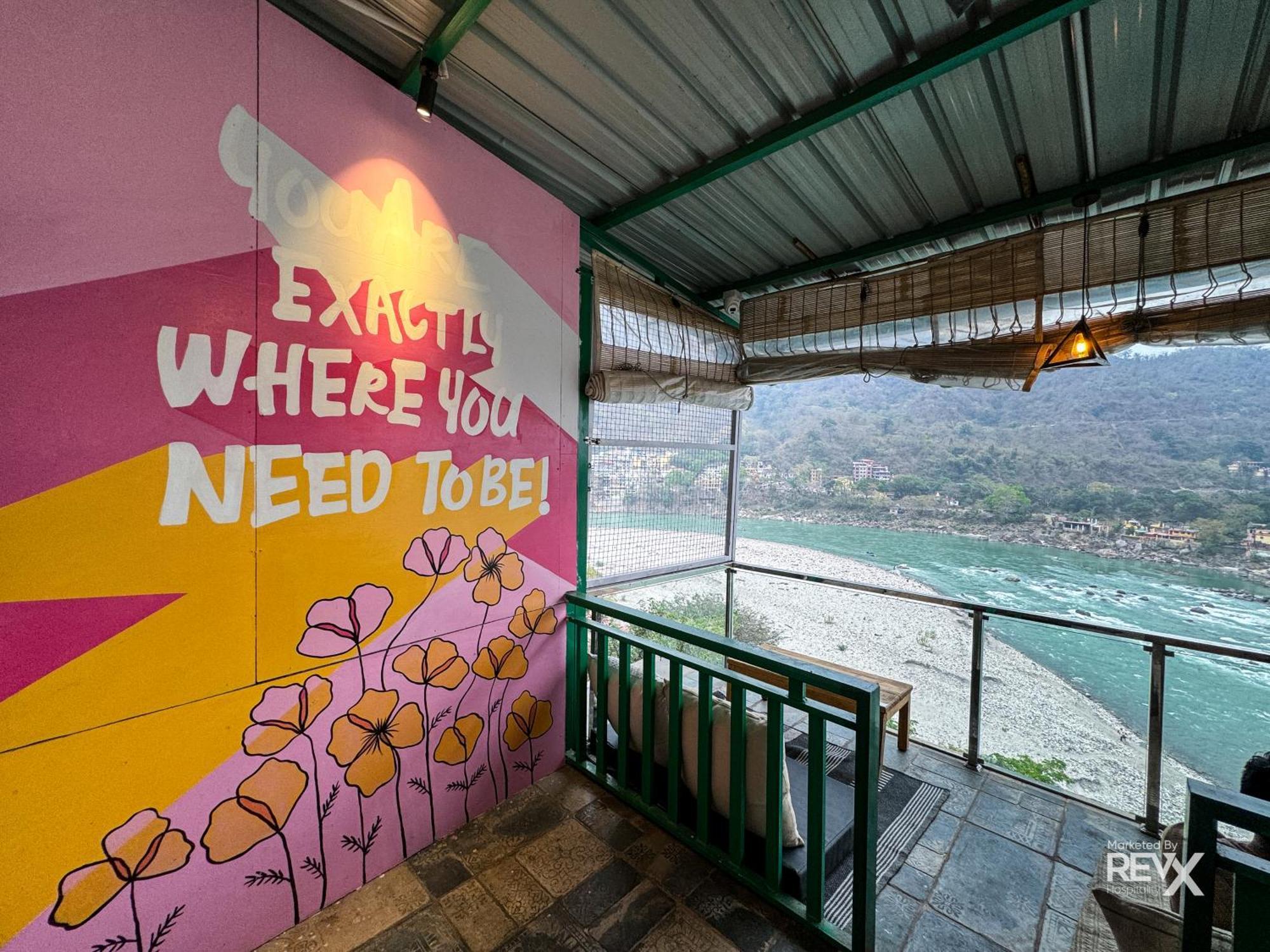 Hotel The Leisure Cave On The Ganges Rishīkesh Exterior foto