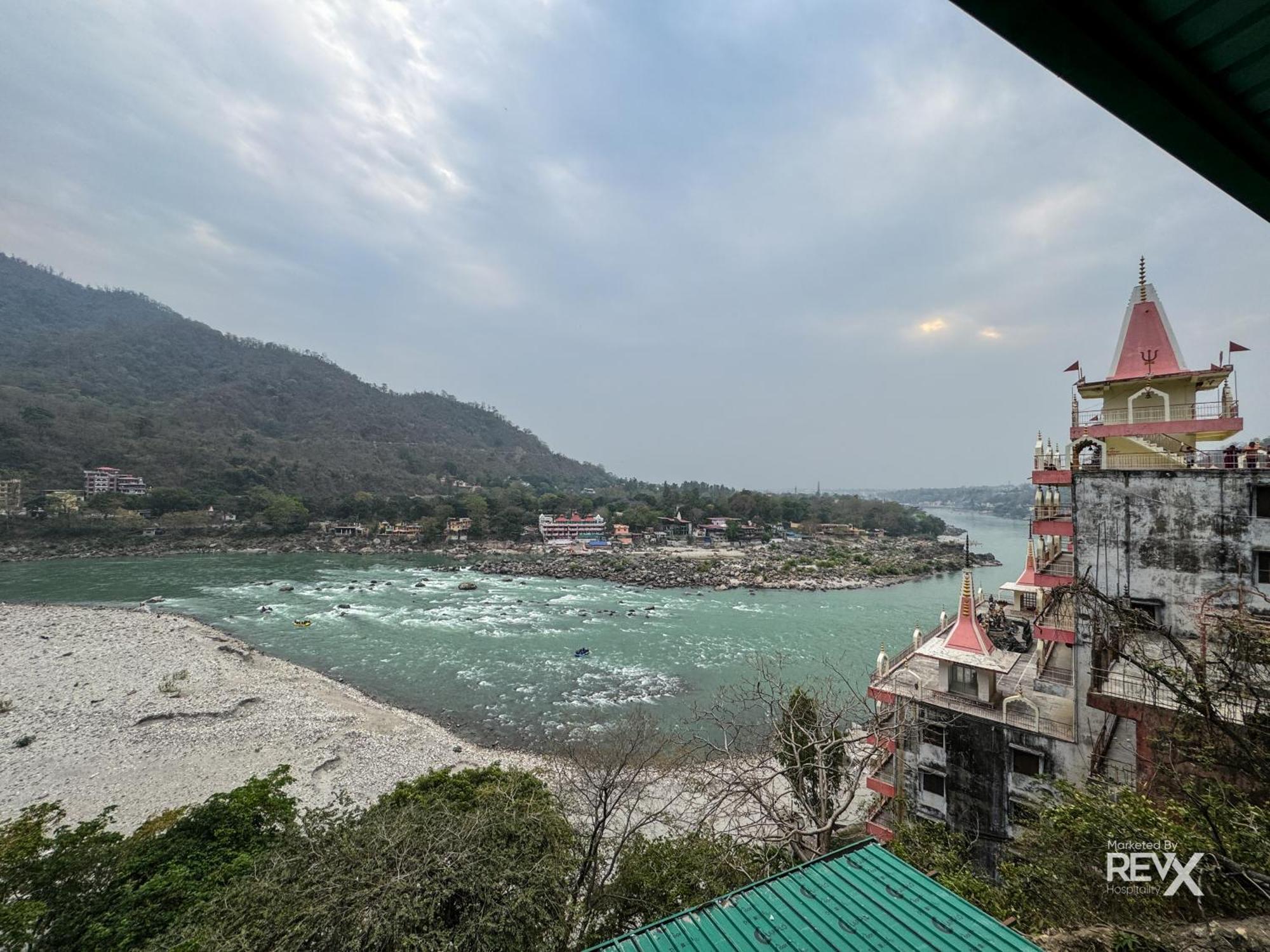 Hotel The Leisure Cave On The Ganges Rishīkesh Exterior foto