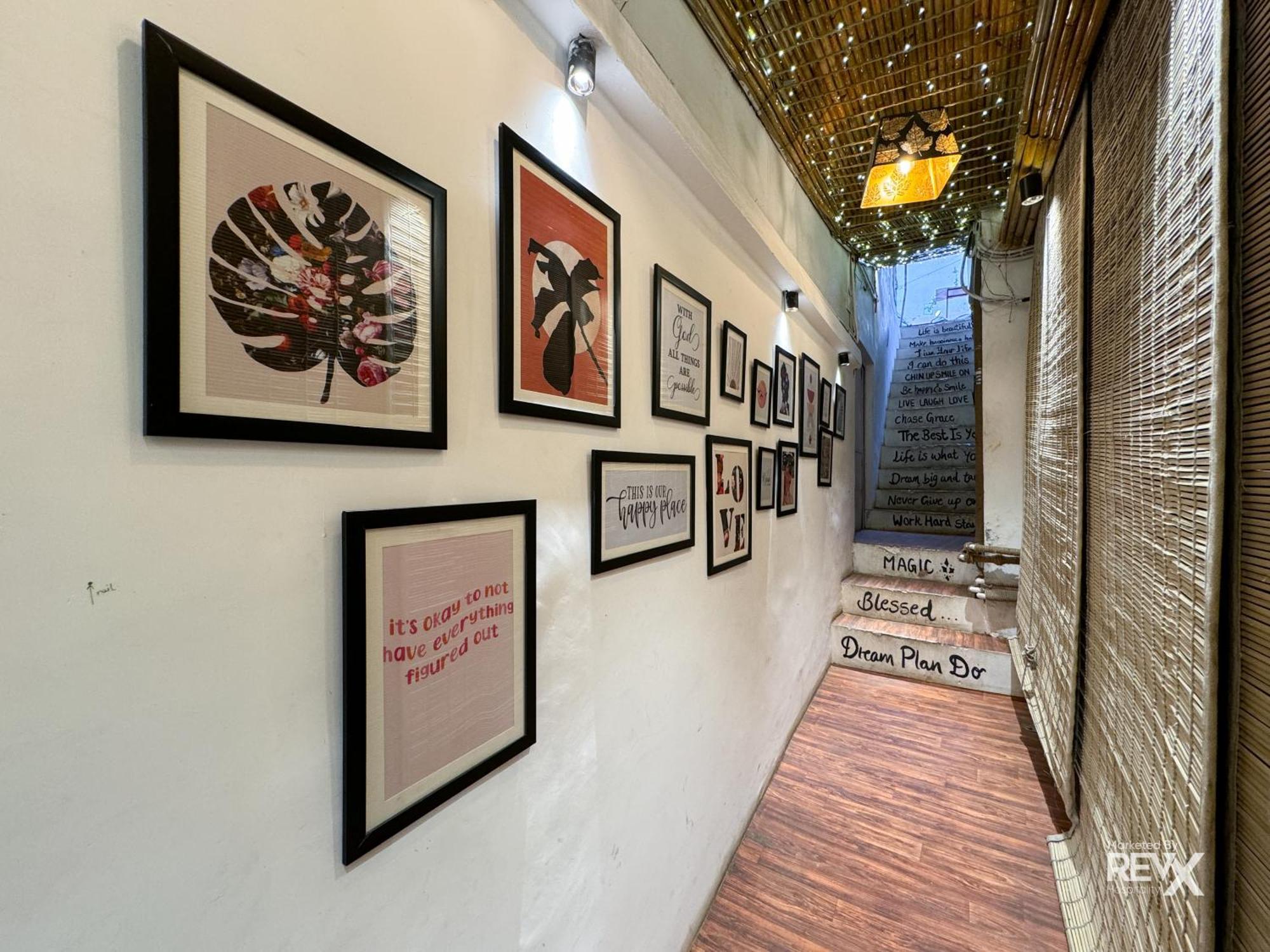 Hotel The Leisure Cave On The Ganges Rishīkesh Exterior foto