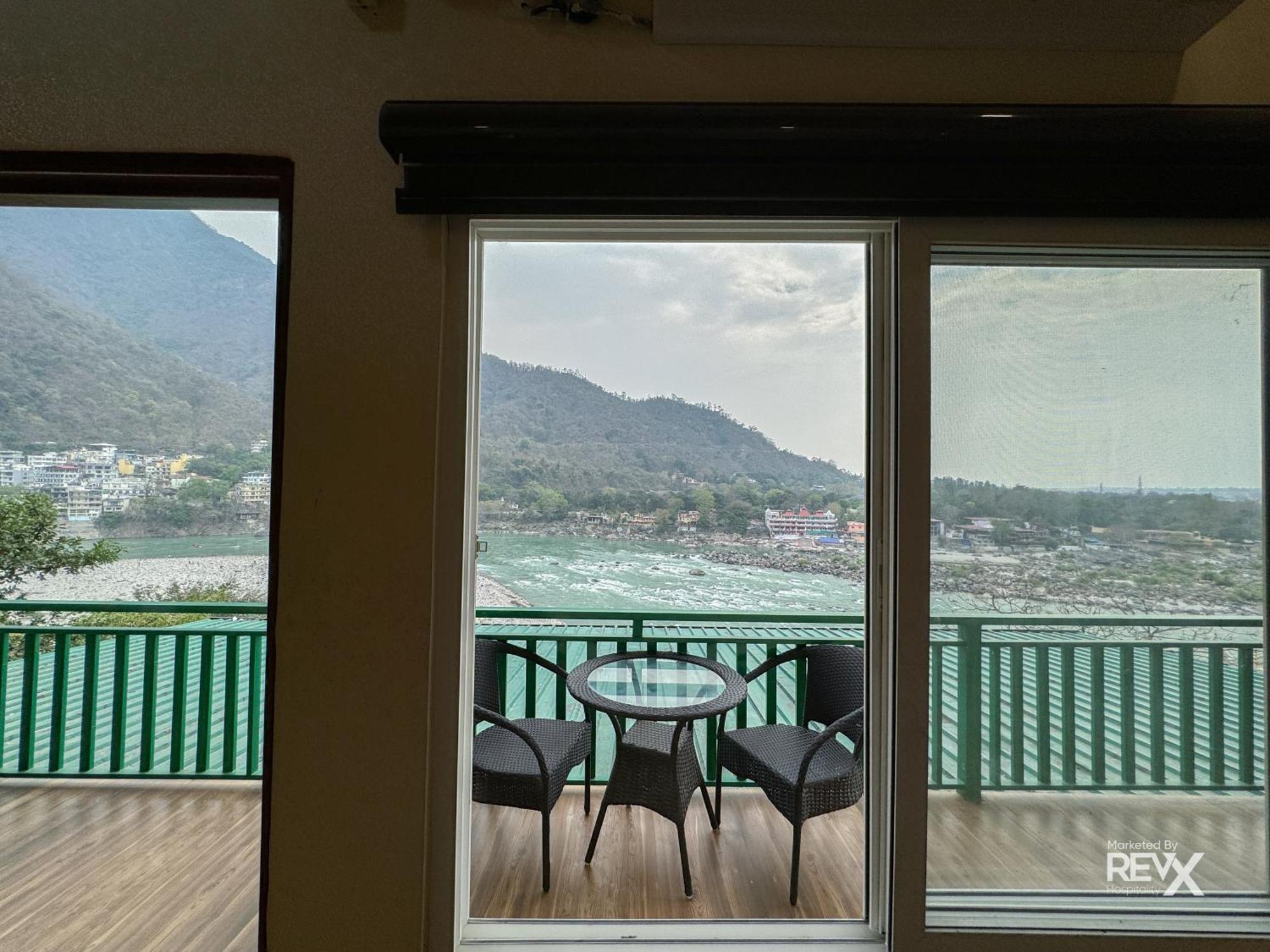 Hotel The Leisure Cave On The Ganges Rishīkesh Exterior foto