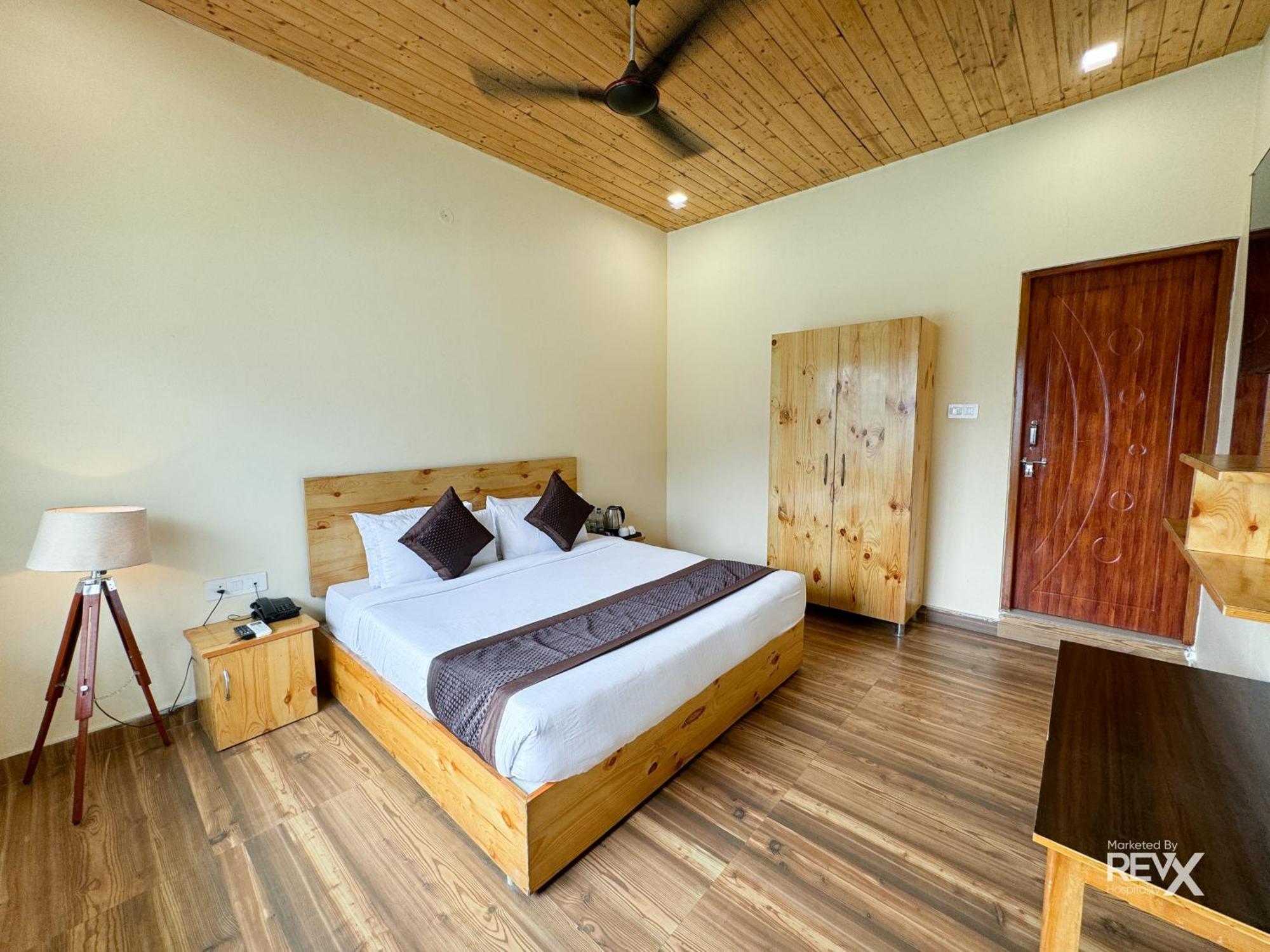 Hotel The Leisure Cave On The Ganges Rishīkesh Exterior foto