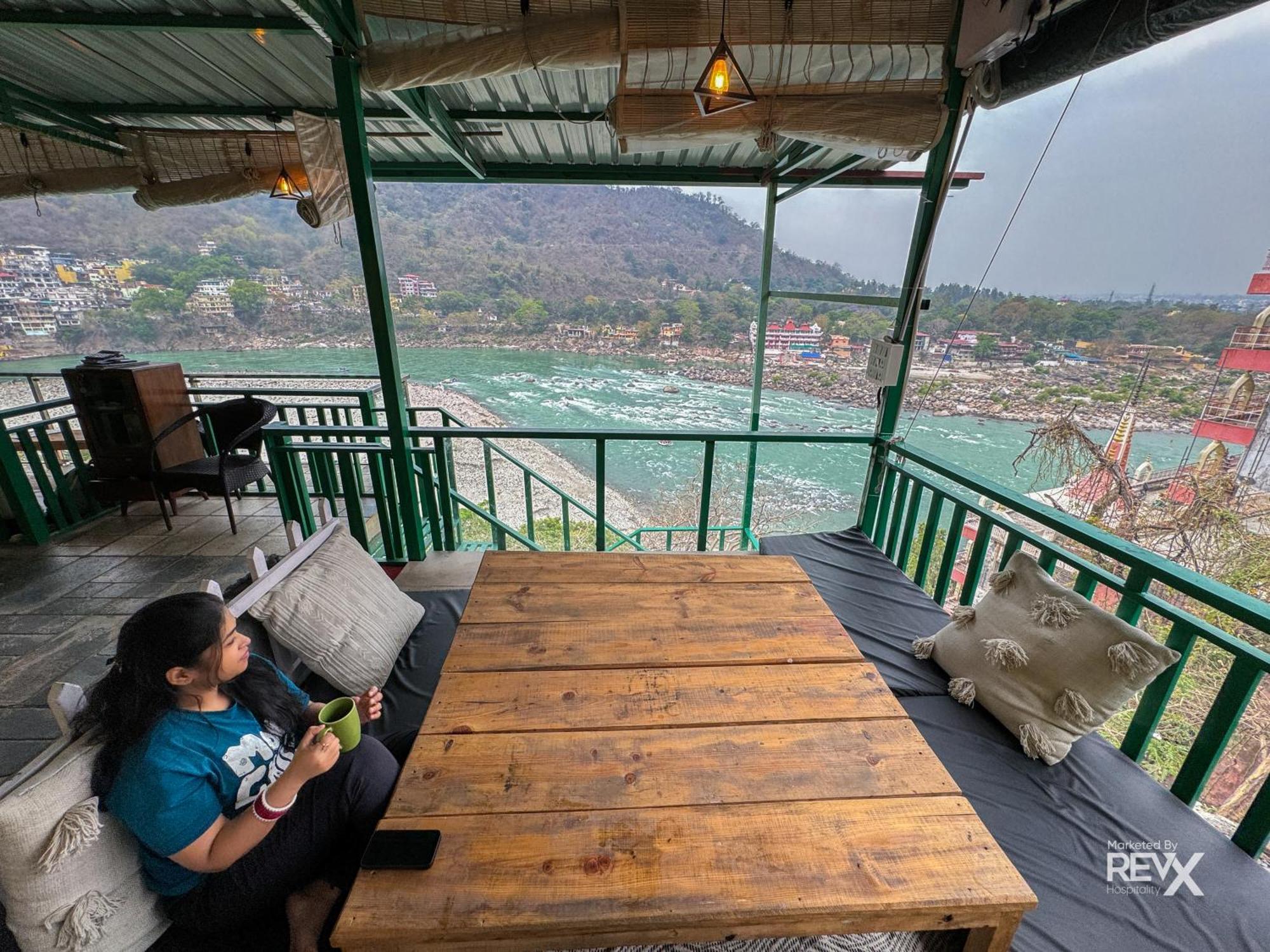 Hotel The Leisure Cave On The Ganges Rishīkesh Exterior foto